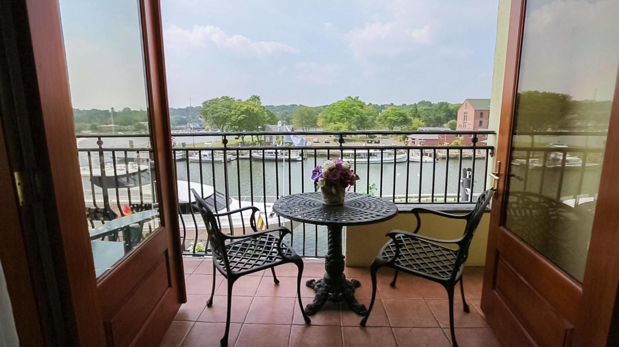 Delamar Greenwich Harbor Extérieur photo