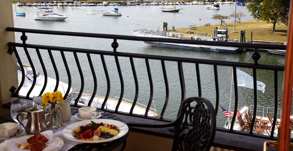 Delamar Greenwich Harbor Extérieur photo